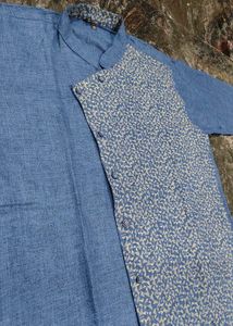 Blue Floral Accent Tunic