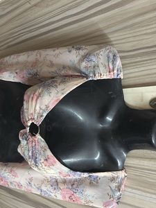 ⭕️B3G1⭕️ + 30 % Off On Combo❗️sexy cut out croptop