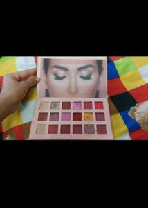 18 Colour Eyeshadow Palette 🎨