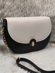 Chic Crossbody Bag