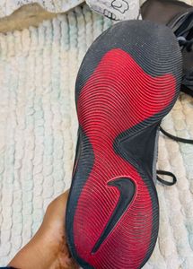 🇺🇸 Nike Imported Low-Top Sneakers