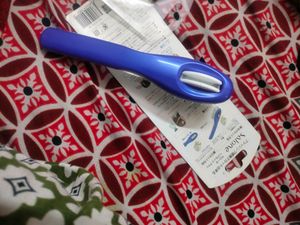Freezy Hair Volume Control Brush