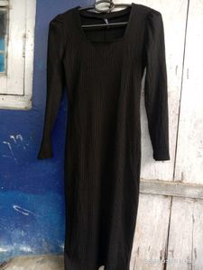 SASSAFRAS Black Bodycon Dress