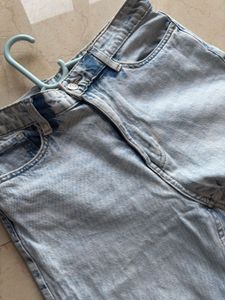 Straight ribbed jeans