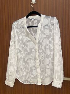 Elegant Sheer Floral Blouse 🫶🏻