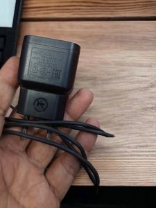 Philips Trimmer Charger QT4011