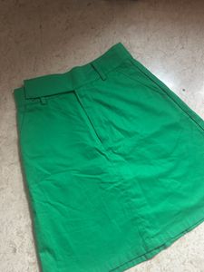 H&amp;m Skirt💚🌴