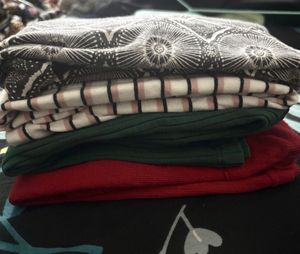 Size 30-32 Bundle (4 Tops)