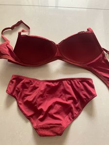 Amante Lingerie Set