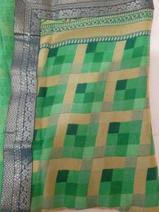 81)new Lace Green Checks Saree