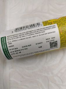 Garnier Super UV Sunscreen SPF 50 free new