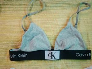 Calvin Klein Grey Bralette With Panty Free