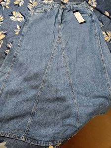 LONG DENIM SKIRT
