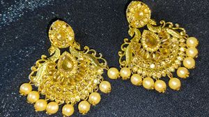 Earings