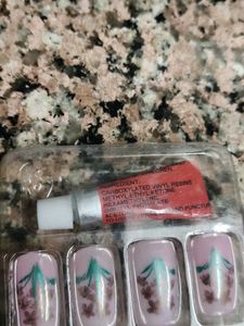 ME Nails - press on nail