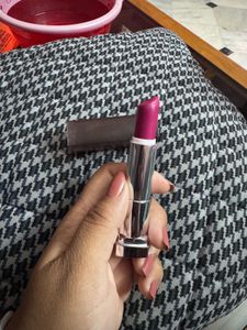Maybelline - Mesmerizing Magenta