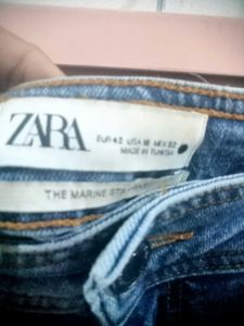 New Zara Straight And Baggy Jeans