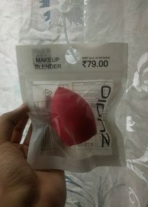 HOT PINK MAKE-UP BLENDER - ZUDIO