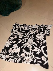 Black And White Flower Top