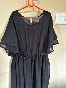 Beautiful black dress - 4XL