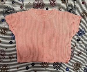 Cotton Blend Fitted Crop Top - Stylish & Comfy!