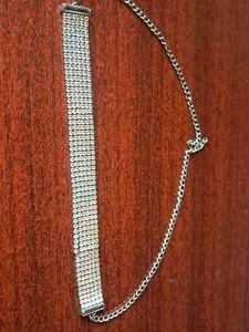 A Sparkling Choker