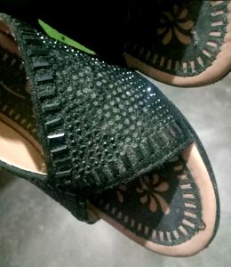 Cute Black Heel 👠