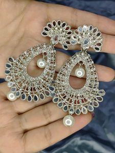Gorgeous Pearl Earrings🤍