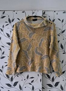 Hight neck Patterned Long Sleeve Top