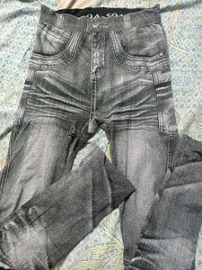 Grey Leggings 🫰🏻