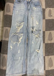 Ripped Wide-Leg Jeans