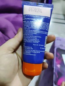 Very Light Weight Moisturizer For Acne Prone Skin