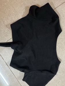 Black Tie Front Top