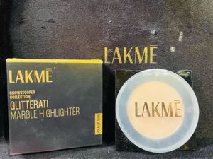 Lakme Glitterati Marble Highlighter