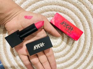 NYKAA  So Pink Shade   Matte Lipstick