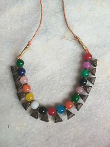 multicolour necklace one time used