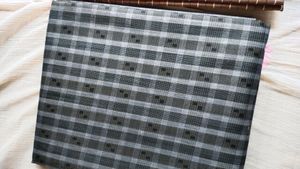 Pack Of 1 Men&#39;s Unstitched Dress Material
