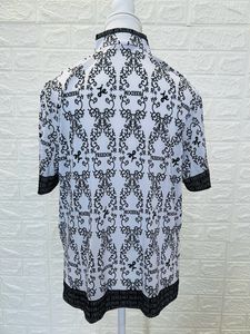 JE’s premium Tee