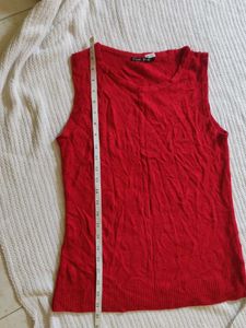 Red Sleeveless Knit Top