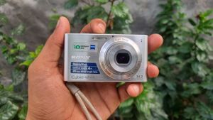 Sony Camera DSC-W320
