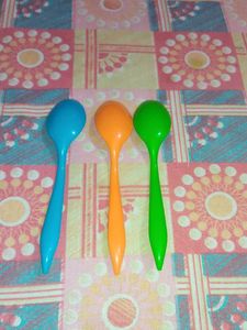 Colorful Plastic Spoons 🎀