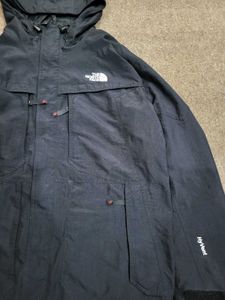 The North Face Hypervent Windcheater