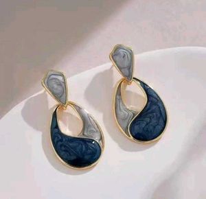 Golden Knot Earrings