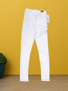 V100 Size-24 Slim Jeans