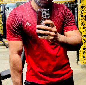 Adidas Red Training T-Shirt - Size M