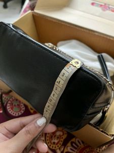 Dusto Sling Bag