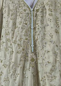 Elegant Golden Embroidered Kurti Set 📐