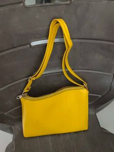 Yellow Sling Bag💛