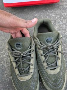 Nike Air Max Verse – Men’s Sneakers (UK 8)