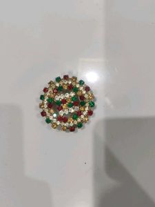 Vintage Rhinestone Christmas Wreath Brooch